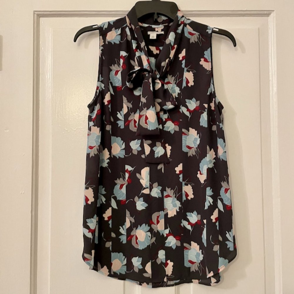 Halogen sleeveless blouse with pussycat bow